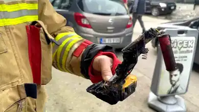 Düzce'de Şarjda Unutulan Matkap Patladı!